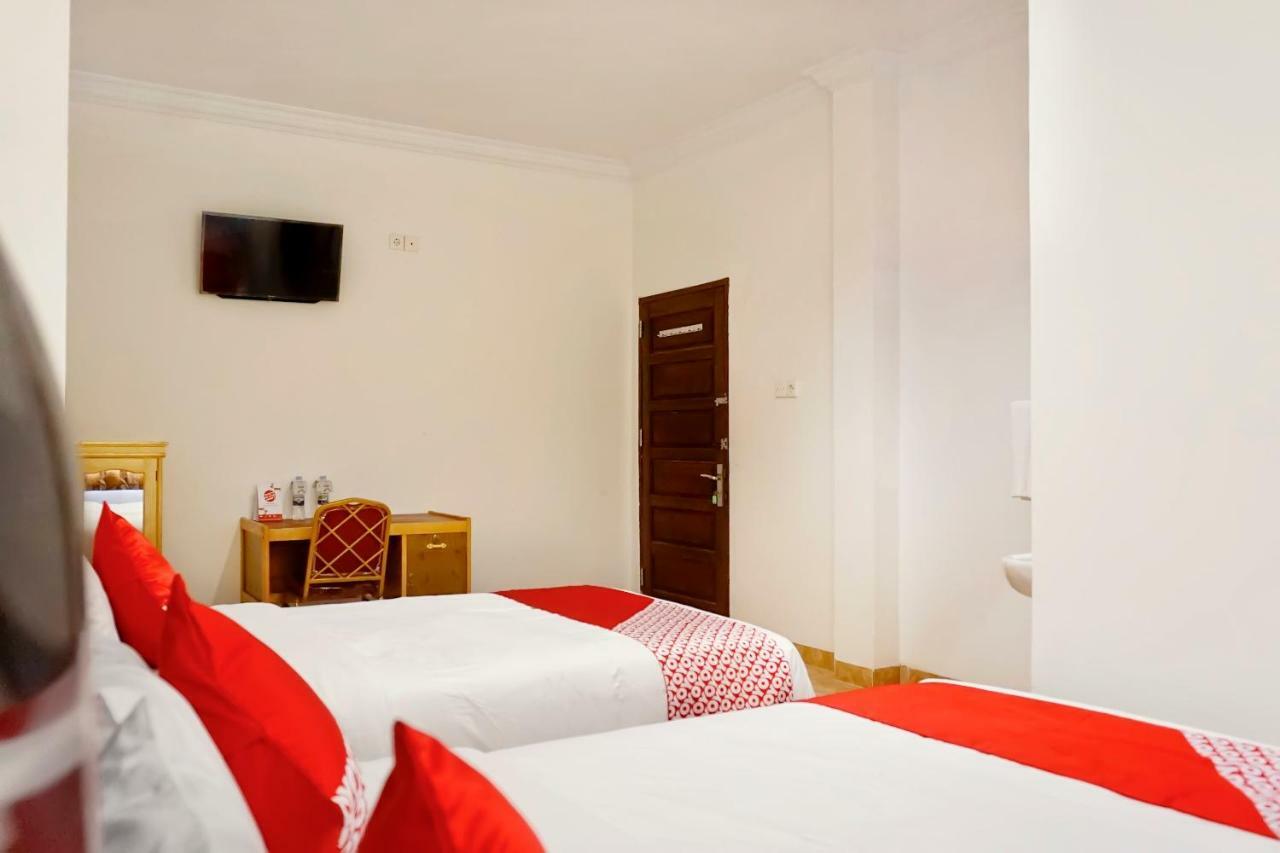 Oyo 694 Khasanah Residence Pekanbaru Exterior photo