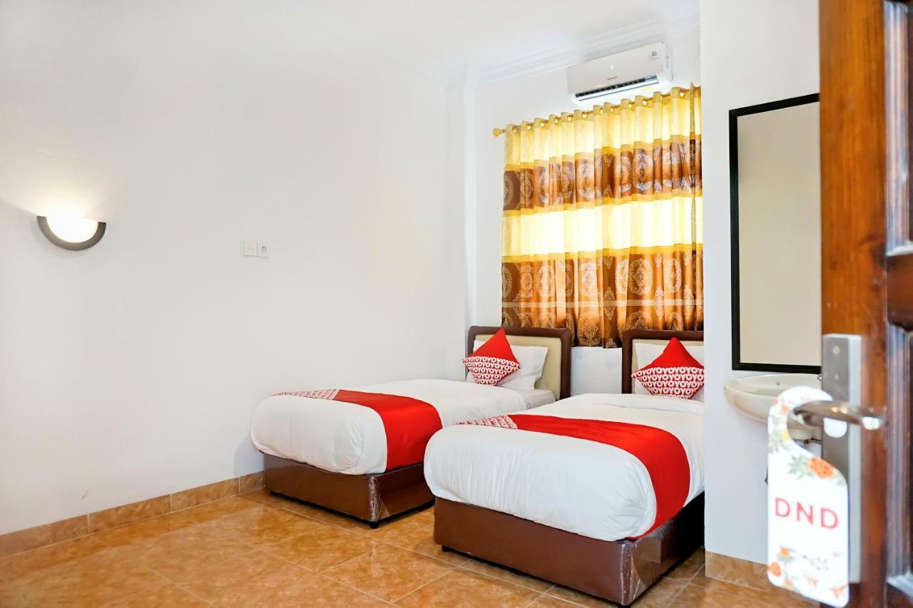 Oyo 694 Khasanah Residence Pekanbaru Exterior photo